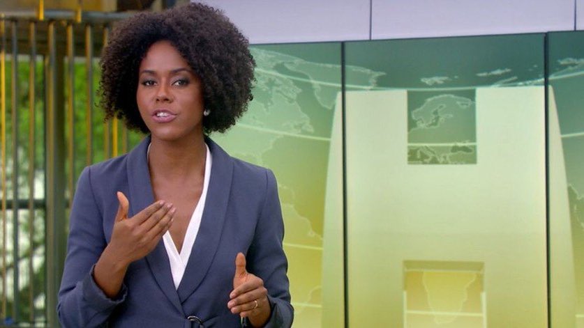 bchartsnet's tweet photo. Globo surra urubus e invejosos ao afirmar que rumores de críticas sobre o trabalho de Maju Coutinho são falsos. “Ela não é apenas uma profissional querida, simpática, humilde e alegre. Ela é uma jornalista brilhante, talentosa e absolutamente preparada”. https://t.co/gplRDJd3nd https://t.co/OmJGug9uXx