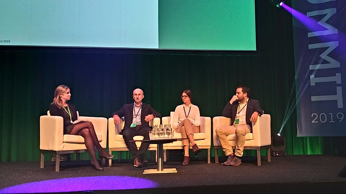 Right now on stage at #MambuSummit! <a href="/Lisa_Gutu/">Lisa G</a> is taking part in the #Payments panel discussion about how banks and various players that form the components of the payments stack along with the core can work together to leverage #PSD2. #openbanking #psd2 #apis #fintech #banking