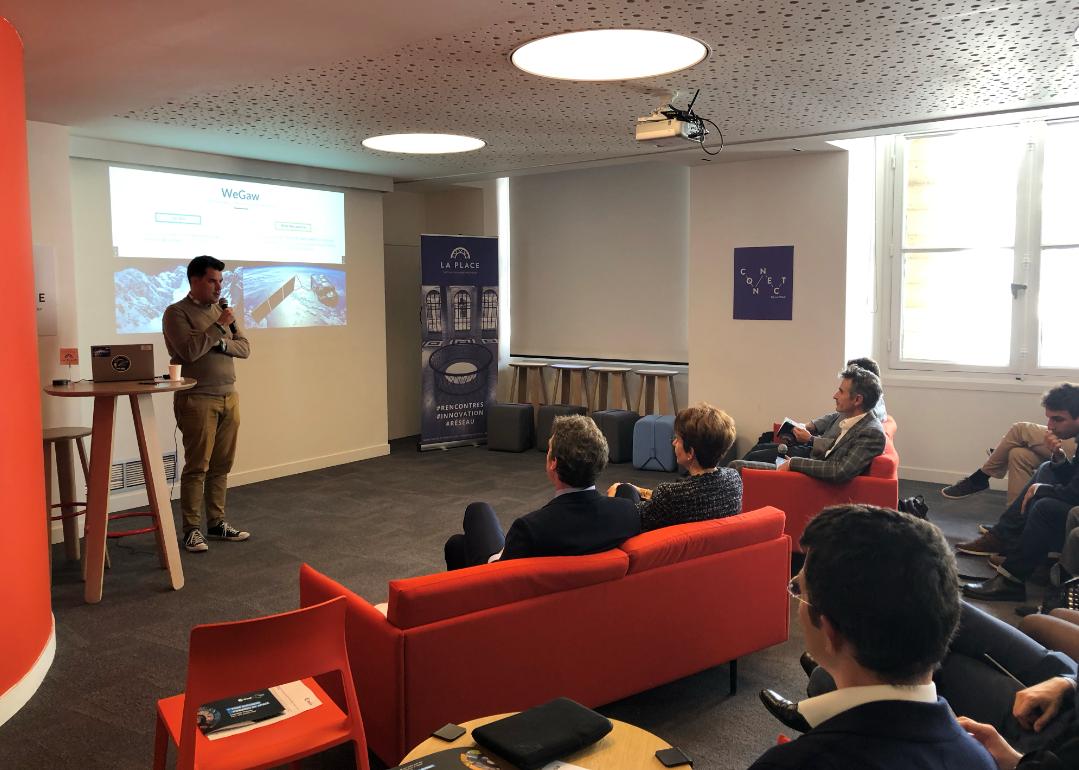 Space4Europe's tweet photo. Full room of investors to listen to space related start-ups!
Here we have @we_gaw! 🚀
#WorldSpaceWeek #WSW19 #ESA #Investors https://t.co/b6gbTMI3eB