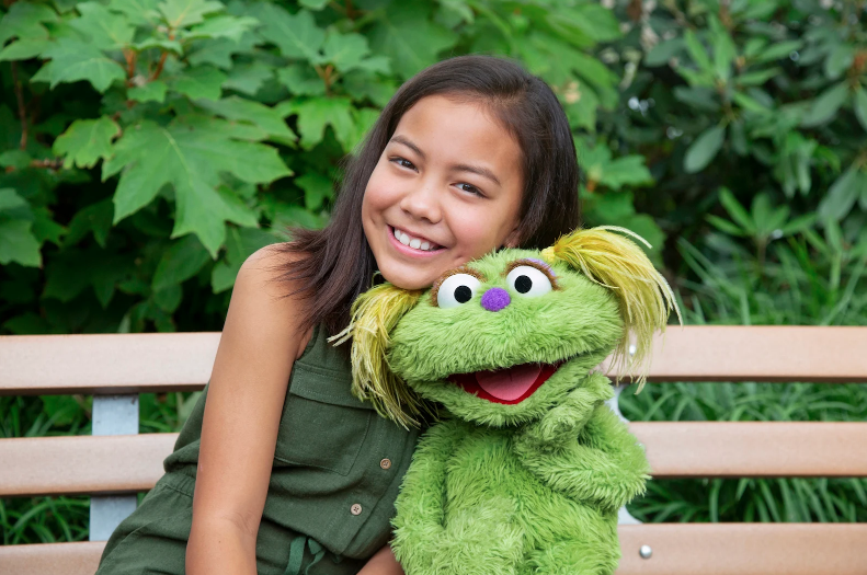 abtran's tweet photo. Sesame Street is introducing a new muppet who has a mother battling an opioid addiction because 5.7 million children under the age of 11 are living with a parent with substance use disorder https://t.co/z1GVsYHkQs https://t.co/iJHrTUIcR4