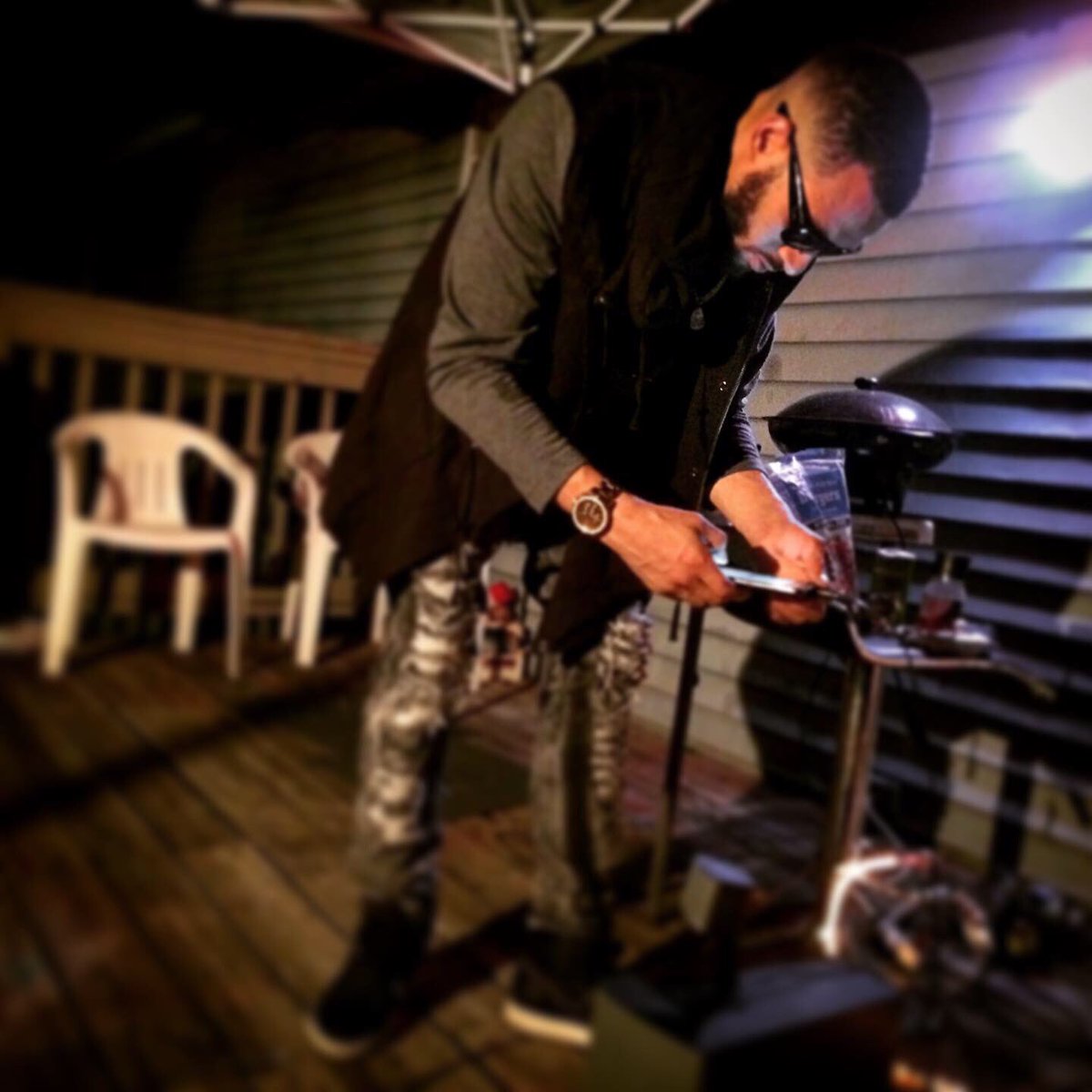 CSGMusicGroup's tweet image. @CSGMusicGroup we gone be the first east coast label to go global with platinum sales into the diamond 💯