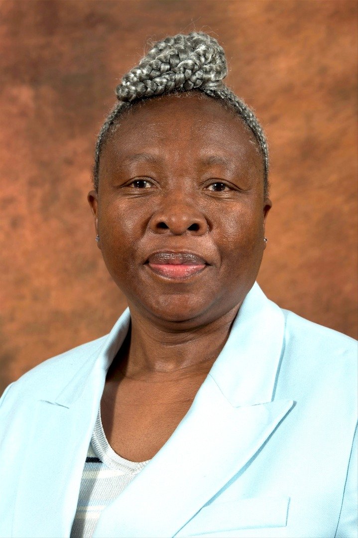 YOUFM898's tweet photo. Tonight on #Viewpointcurrentaffairs with @Dispa007 @ThisKg, will be in conversation with MEC of @NWPG_READ @desbomohono in studio talking about World Food Day. Brought to YOU by @NewsnoteNetwork
#CelebratingYOU
#YOU_inspire us https://t.co/youIbWHXfQ