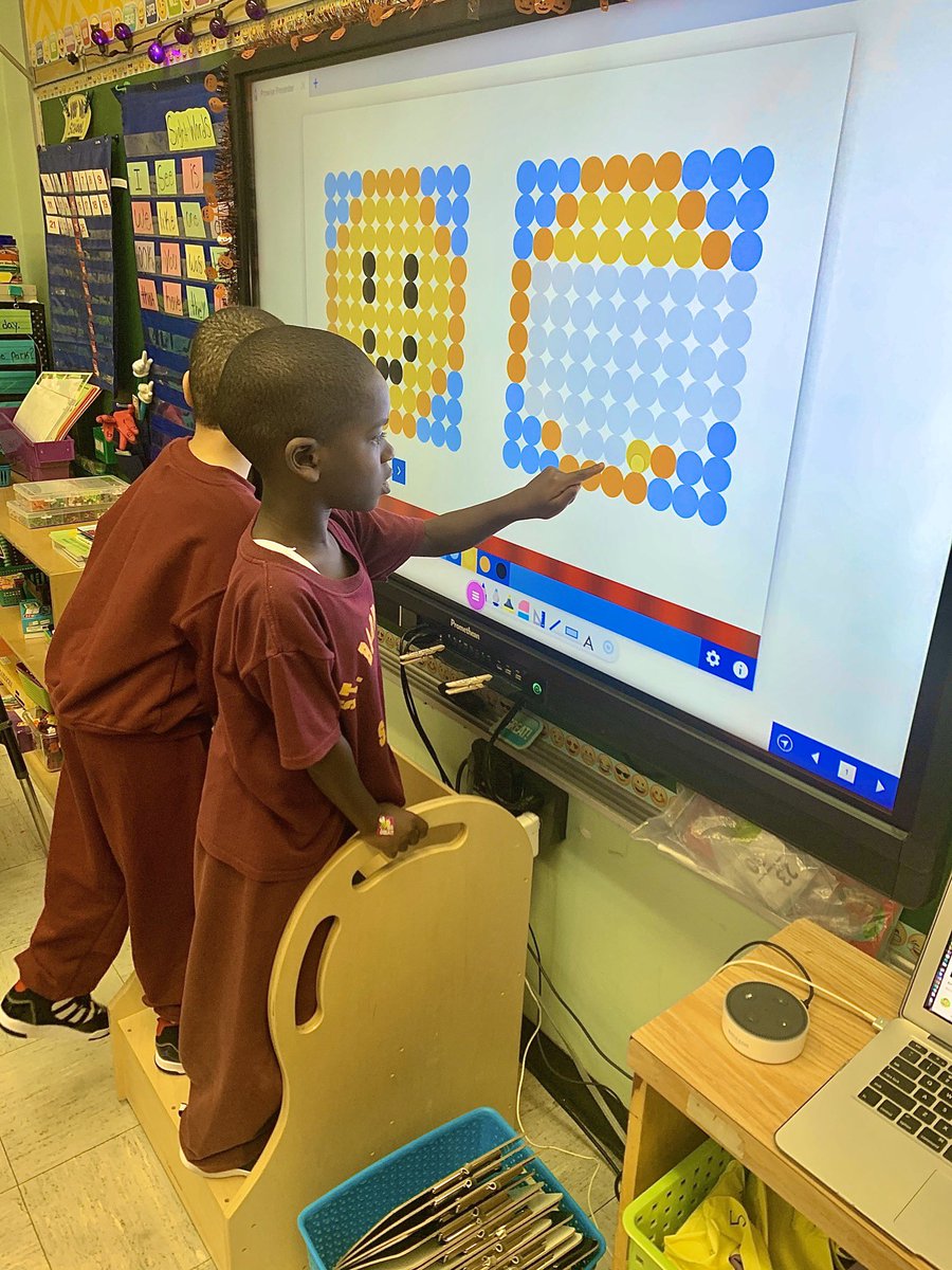 Using our #ProwisePresenter software, during math we used counting spaces in all directions to match the given picture 🙂 on our @Promethean board! #firstgrade @ProwiseUSA @mmarshall2015 @LearnPromethean @KaplanCo @ELBEducationUS @StephenMarositz @StBarnabasES