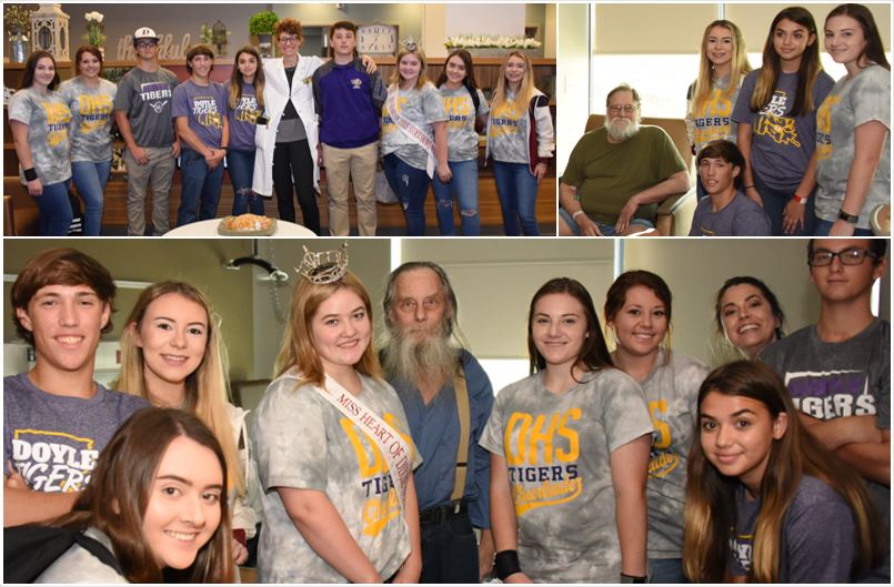 VANewOrleans's tweet photo. Thanks to volunteers from #DoyleHighSchool who visited our #Veterans today! The students also helped pack military issue bags for homeless &amp; at-risk Veterans to take away from our Stand Down for Homeless Veterans coming up on Oct. 26. Wanna volunteer? Call 800-935-8387 ext. 62105 https://t.co/xwkZLhYGEo