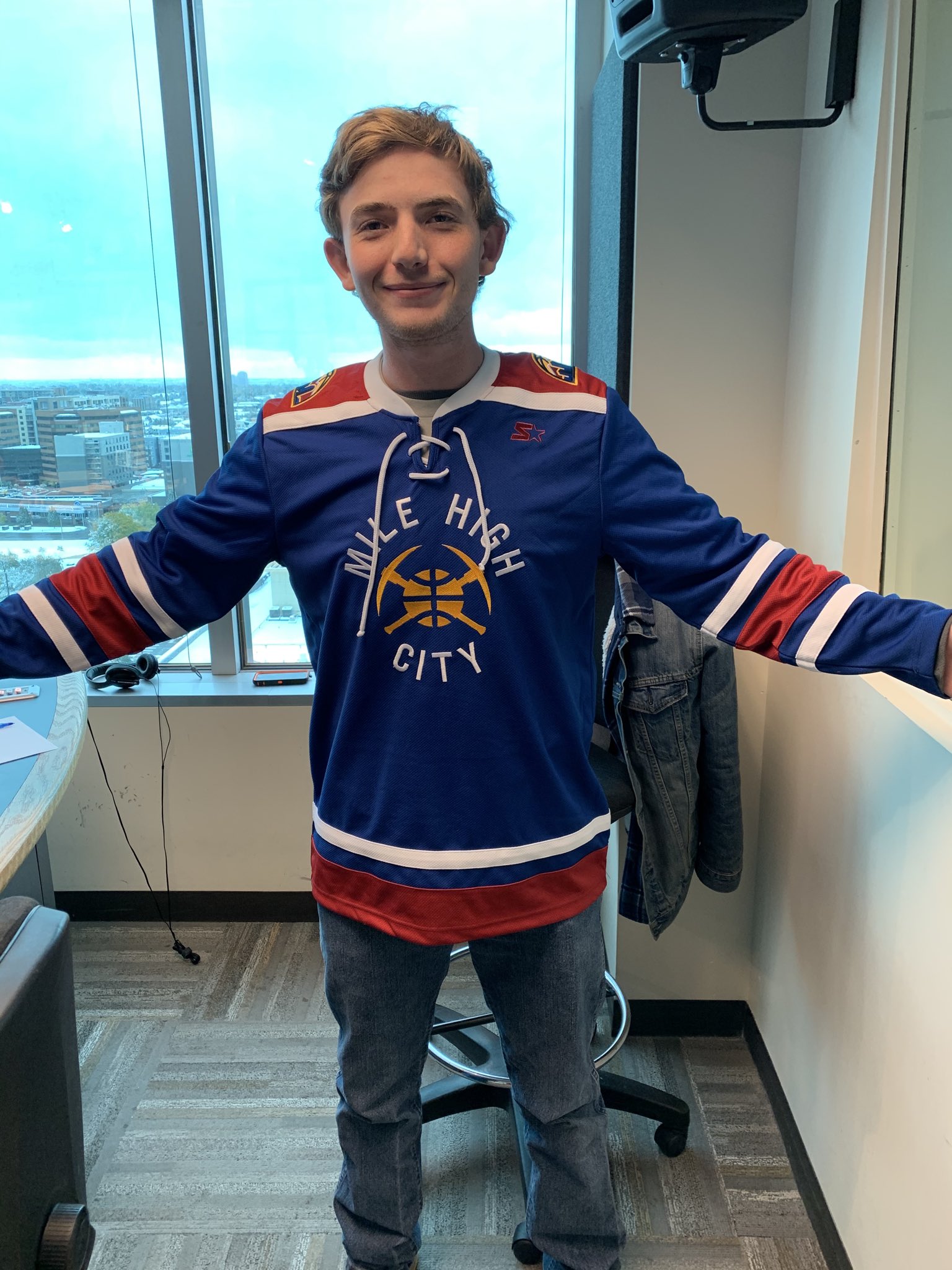 Nuggets hotsell hockey jersey