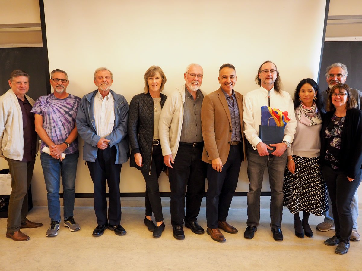QueensComputing's tweet photo. "Be mindful of what is lost in an innovation. Don't make things worse." - Dr. Eli Blevis. Special thanks to professor Blevis, our 1st PhD grad, from @IUSICE for his presentation today on Picturing HCI Design. https://t.co/fEg3DfYQV2 #HCI #Sustainability #QSC50 #queensu https://t.co/z7tIinypmR