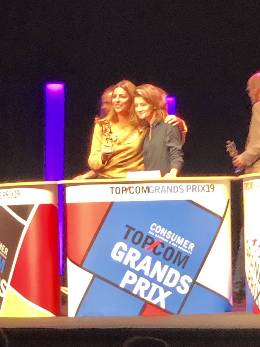 vcourcouxperrin's tweet photo. Top Com d’arrrrrgent pour notre campagne d’affichage @ouicar & @AgenceSweetSpot catégorie pub. #proud #topcom19 @topcomnews https://t.co/ZwuPcCs7sb