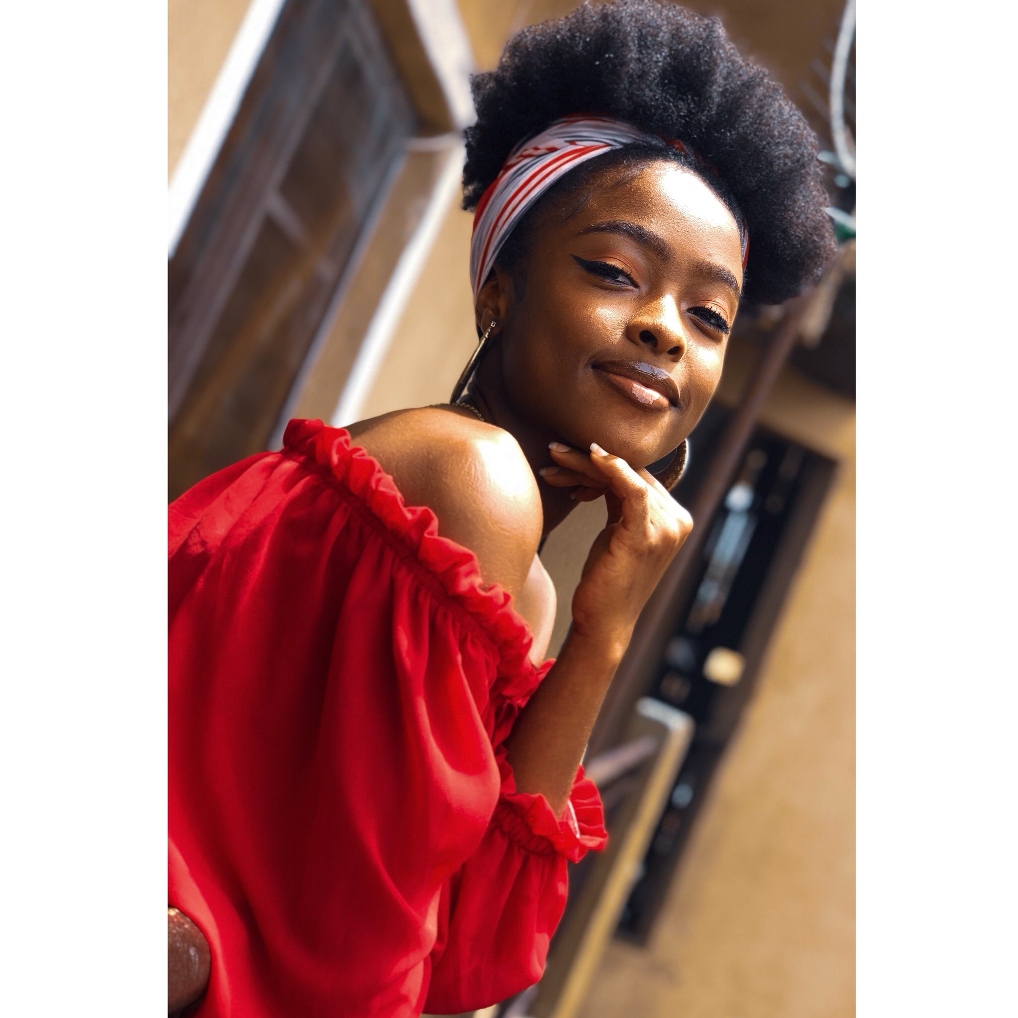 Rúu on Twitter: "There is nothing more rare, nor more beautiful, than a  woman being unapologetically herself; comfortable in her perfect  imperfection. To me, that is the true essence of beauty.- Steve