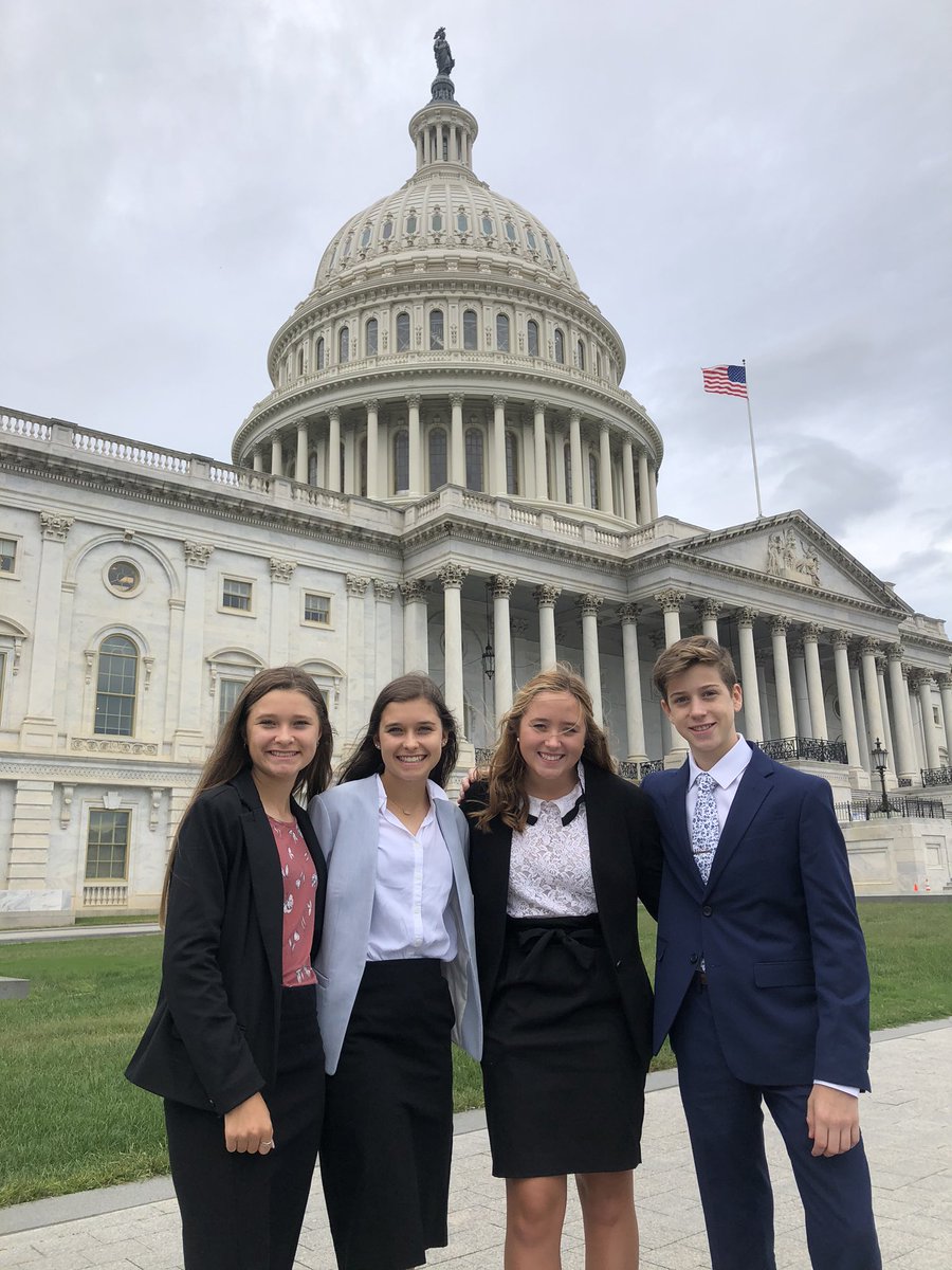 tami_ryter's tweet photo. Great job girls @alex_ryter7 and   @RachelRyter completing your Young Leaders Conference in Washington DC! https://t.co/BqYog29eKv