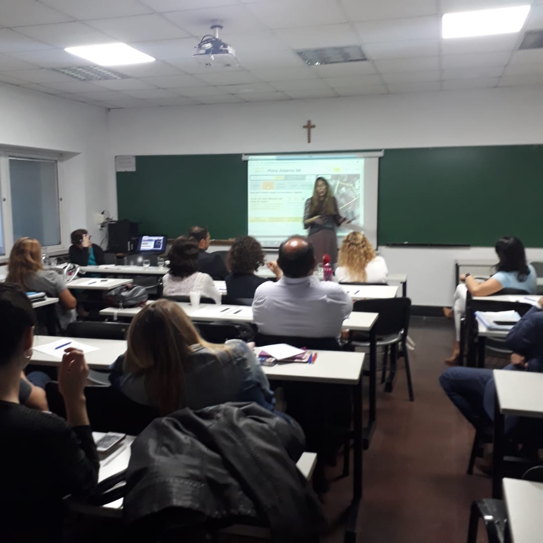 Cómo transformar un requerimiento de información pública en una plataforma de servicio para mejorar y simplificar la vida de miles de ciudadanos? <a href="/soldiazortiz/">Sol</a> nos muestra la plataforma Plano Abierto BA 👇 #transparencia planoabierto.buenosaires.gob.ar