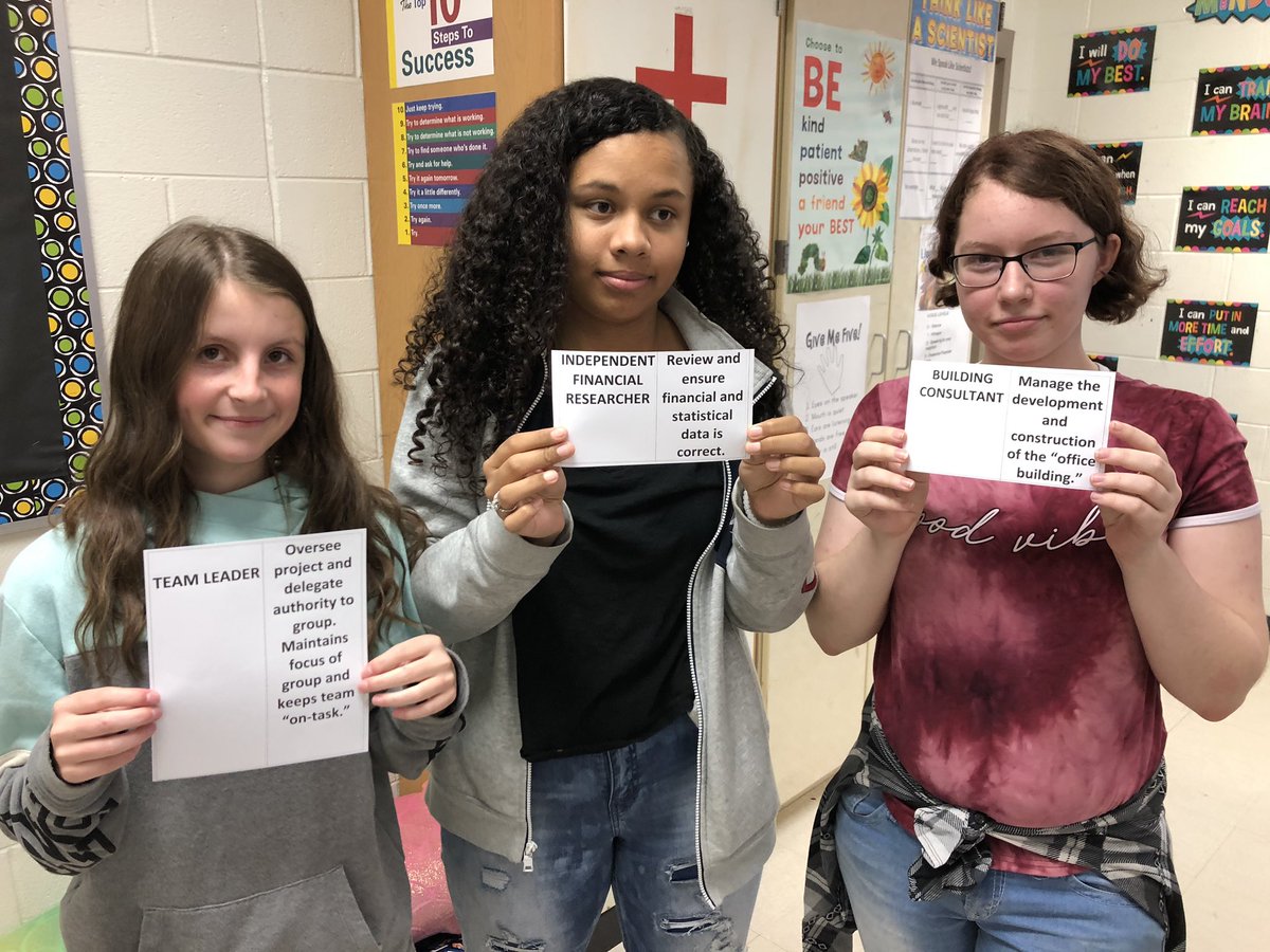 bhooks24's tweet image. Designing models to minimize damage from plate movement in 8th grade science. #LeadHCS #STEM #LMSLions