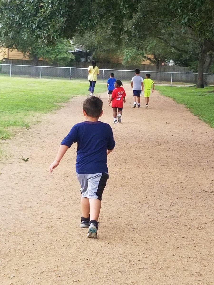 MrsKatWilson's tweet photo. Running club is at it again! 🏃🏃🏼‍♀️ https://t.co/6g2iVZyH90