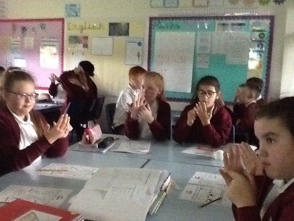 MissGrovesMLP's tweet photo. #BBCTeachLesson has been helping us to think about our breathing today #PSHE #breathe @MabLanePri https://t.co/kfv9DHsbBg