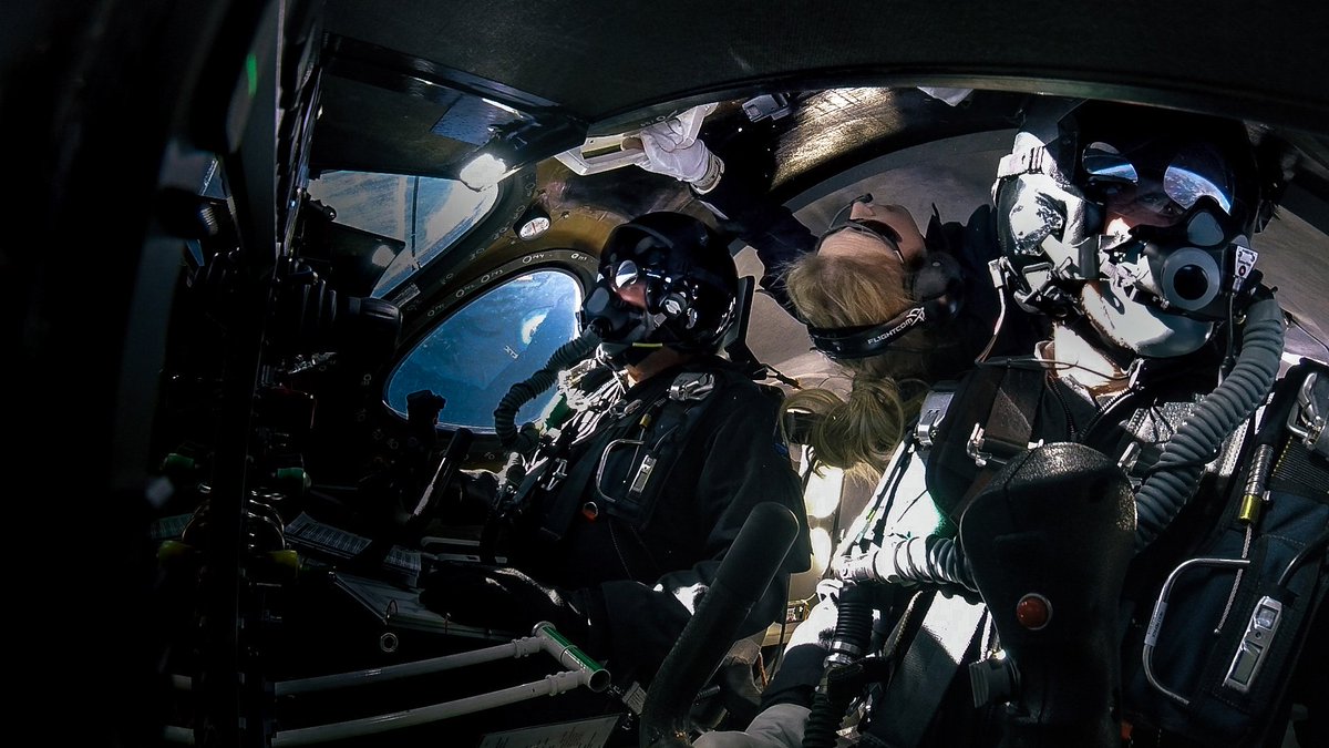 ExplorersClub's tweet photo. #BethMoses is Chief Astronaut Instructor & Interiors Prog. Mngr. for @virgingalactic's #SpaceShipTwo program. She was the 1st woman to make a #spaceflight on a commercially launched vehicle. Catch her at #SpaceStories2019! https://t.co/qNpTu6dNwH
#nycevents #space #astronomy https://t.co/krpvutgmhY