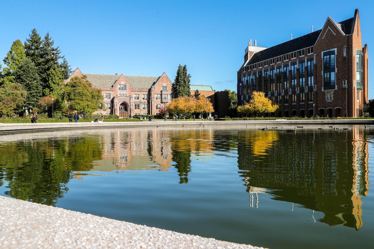 UWAthletics's tweet photo. Just one of those days ☀️

#GoHuskies https://t.co/dZqqHhvoe2