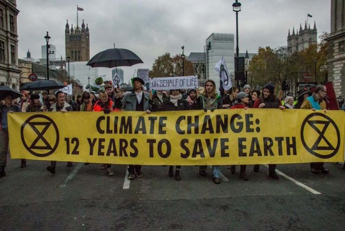 Conspiracy50's tweet photo. Do the maths. Mass movements succeed when 3.5% of a population actively support their aims. 

That means we need 2.24m people in the UK to make their presence felt and their voices heard. 

That's not impossible, if you do your bit, too. It's for everyone. 

#ExtinctionRebellion https://t.co/RPFMBs8kE4