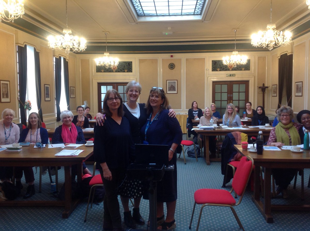 Infant feeding network today with colleagues from ⁦<a href="/LPTnhs/">Leicestershire Partnership NHS Trust</a>⁩ , ⁦<a href="/Leic_hospital/">Leicester's Hospitals</a>⁩, University of Leicester, local authorities and breastfeeding peer supporters.  Great sharing of research, advice and best practice. Am proud to be LPTs Baby Friendly Guardian.