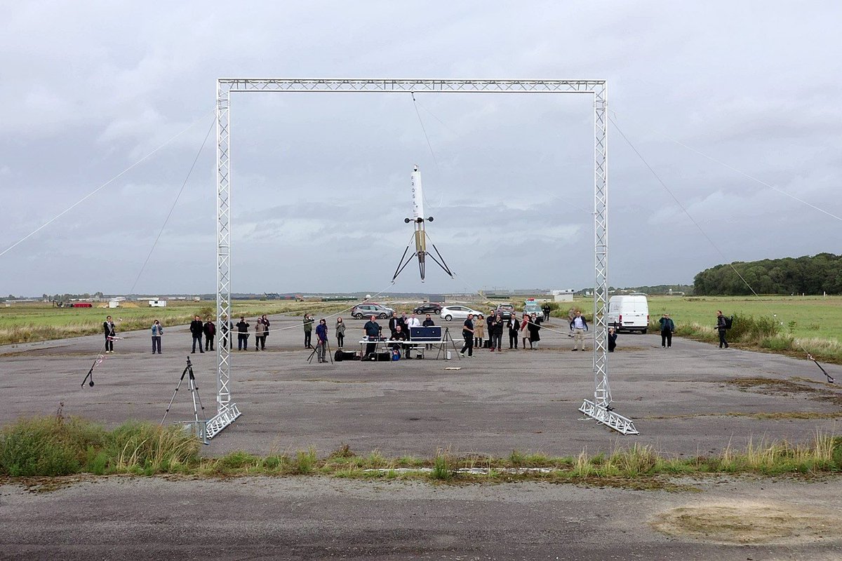 Depuis quelques mois, cette grenouille à propulsion effectue sans relâche des essais d’atterrissage vertical ! Laissez-nous vous présenter FROG, un démonstrateur de vol français 🚀

📸 <a href="/DronesCenter/">Drones-Center</a>