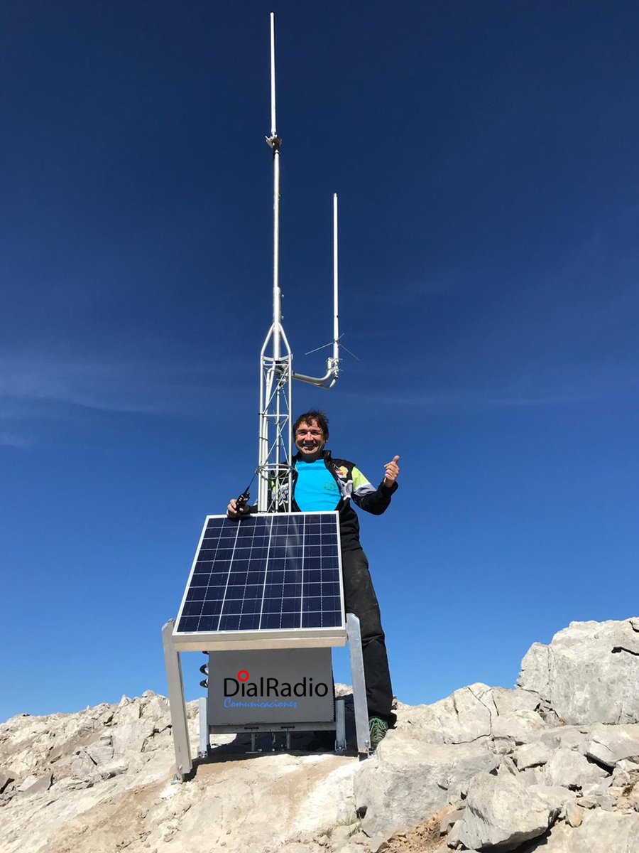 Instalación de repetidor ICOM IC-FR6100 en Picos de Europa, Principado de Asturias. #ICOMFR6100 #ICOM #PicosdeEuropa #PrincipadodeAsturias #DPMR #DialRadioComunicaciones #DialRadio #Gijon