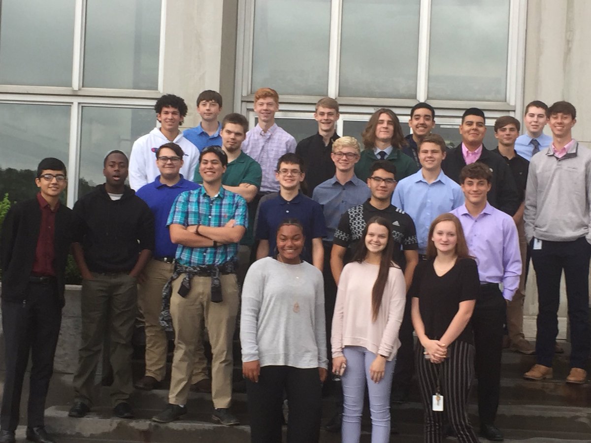 Engineering and Global Business has the opportunity to tour the Ford Manufacturing Plant