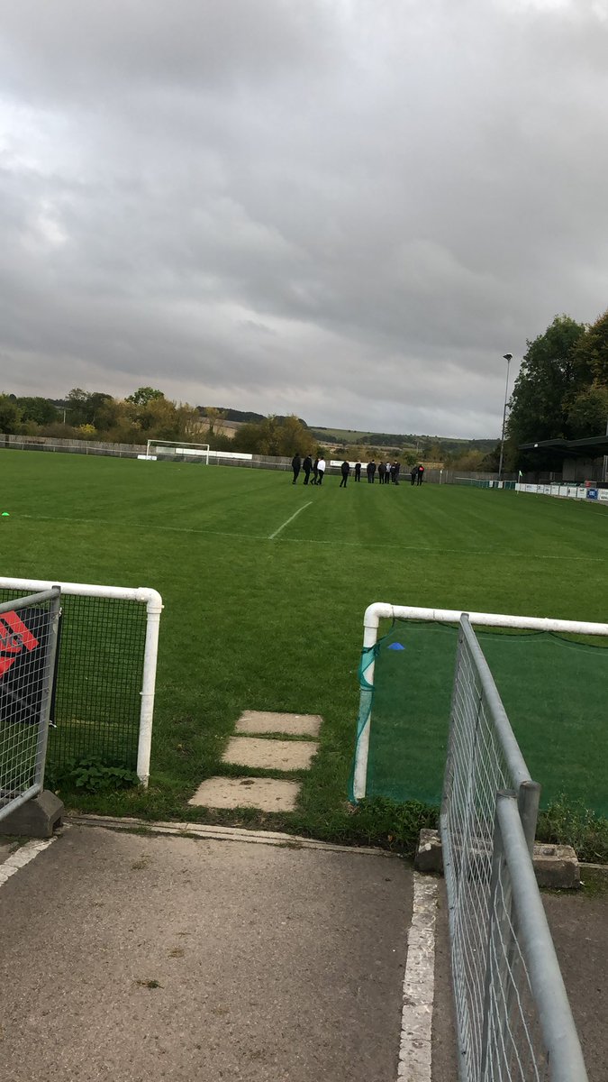 We have arrived at <a href="/WantageTownFC/">Wantage Town FC</a> ahead of our 7pm kick off against Vale of the White Horse SFA. Team news to follow shortly... ⚪️🔴⚪️🔴 #SSFA
