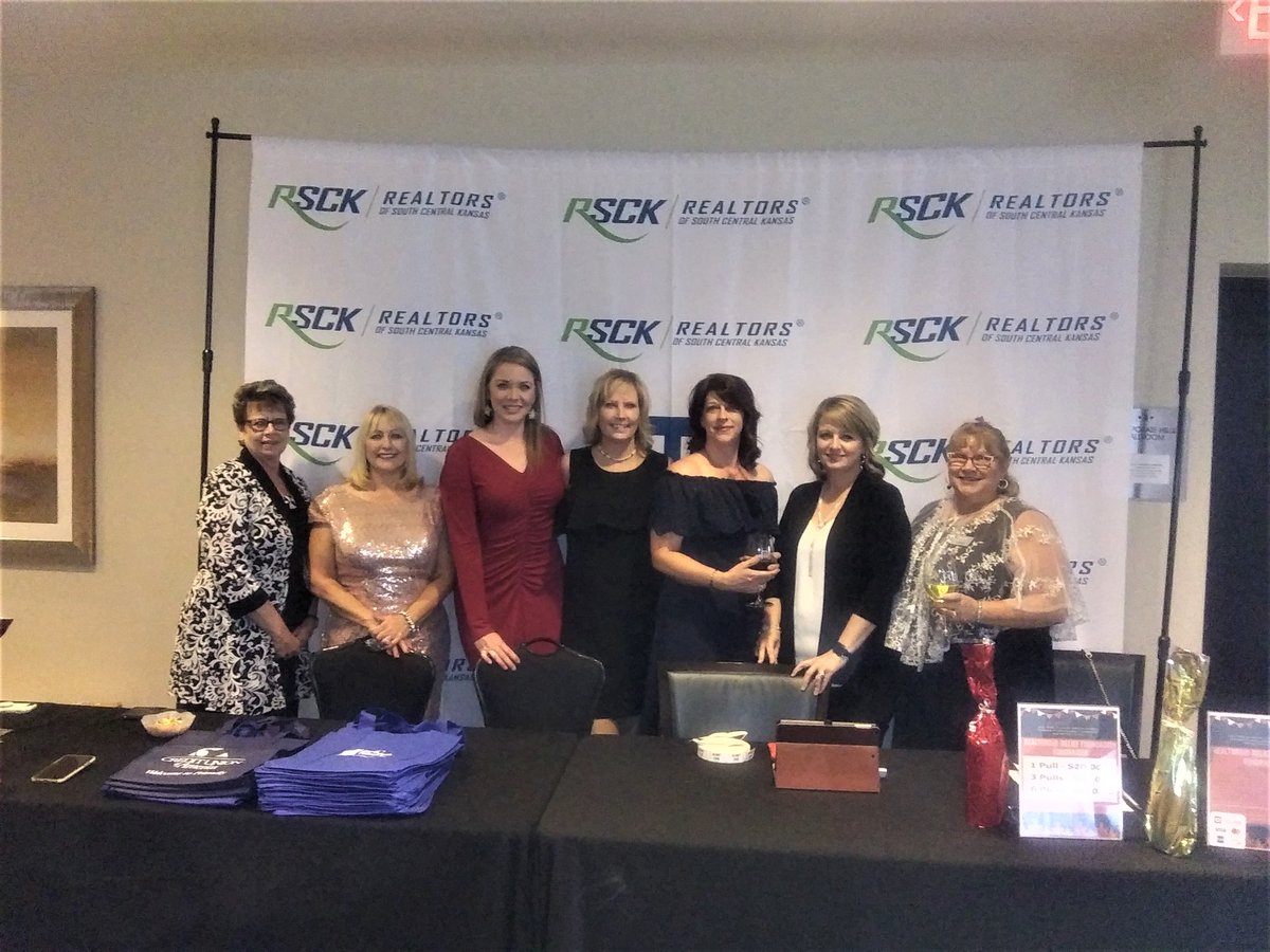 SCKRealtors's tweet photo. A big shout out to the RSCK Community Involvement Committee for a successful wine pull at the @kansasrealtors Convention Installation Dinner Tuesday. Their efforts raised $1730 to benefit the REALTORS Relief Foundation! #REALTORProud #CommunityInvolvement https://t.co/vAxjn2uxJv