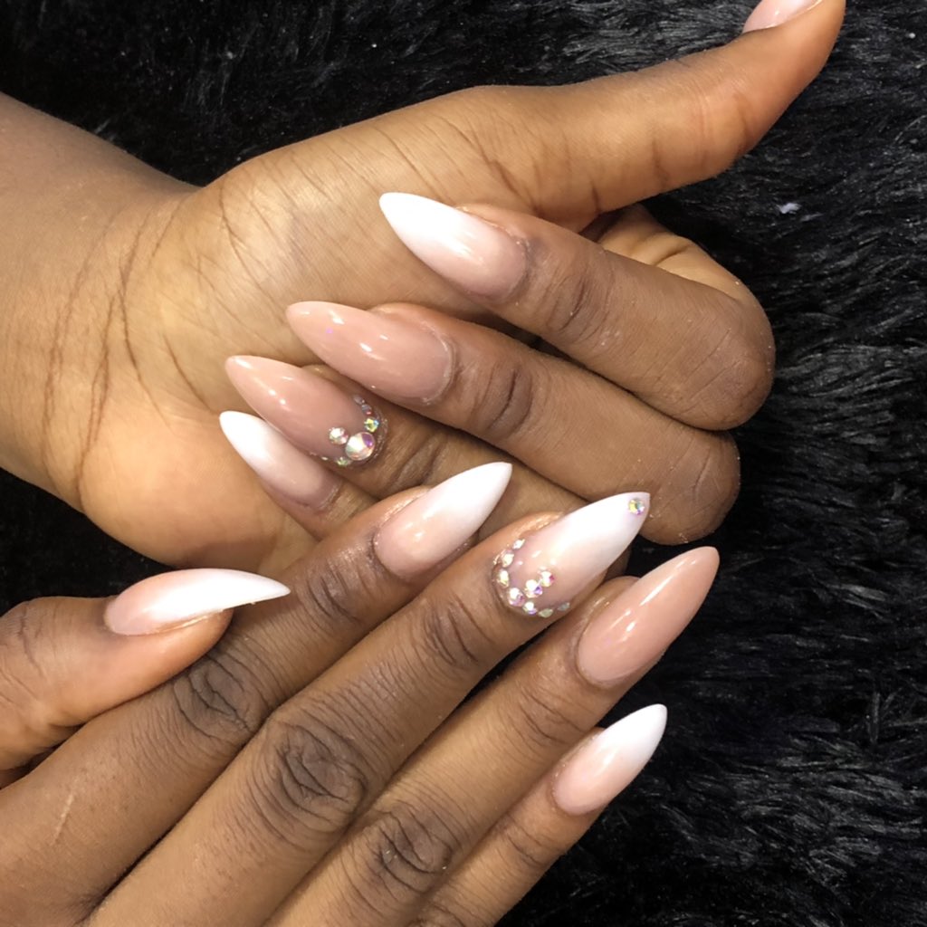 nailsbydicey's tweet photo. Custom Ombré Acrylics *
*
@nailsbydicey_
*
*
Gel TopCoat: @jnjglam 
Book In Your Appointments now!..You won’t be disappointed! 
#nailsoftheday #nailloversnaija #glittersnails😍✨⭐#nailswag #longnails  #fallnails #miaminails #clientview #teamdicey https://t.co/pRow5hk00R