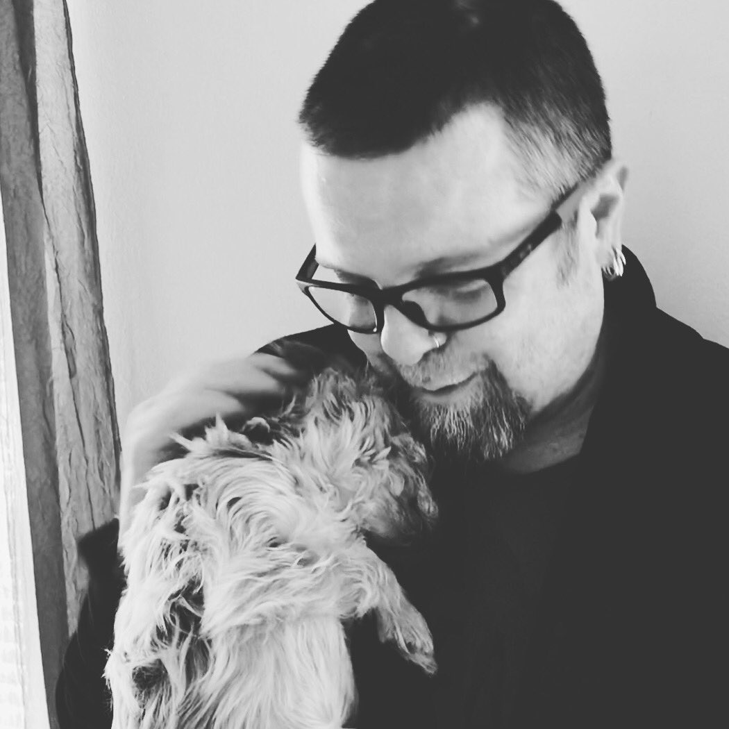 paullewismusic's tweet image. The Unconditional ❤️ She was a ‘Beast.’ She was courageous to a fault sometimes. Attitude for days. The ‘Boss’ of our house. She starred in a movie too. My heart feels broken today. We will miss you. My little furry kid. #RIPDaisy  
#adoptdontshop
#puppymillpuppy
#DogsAreTheBest