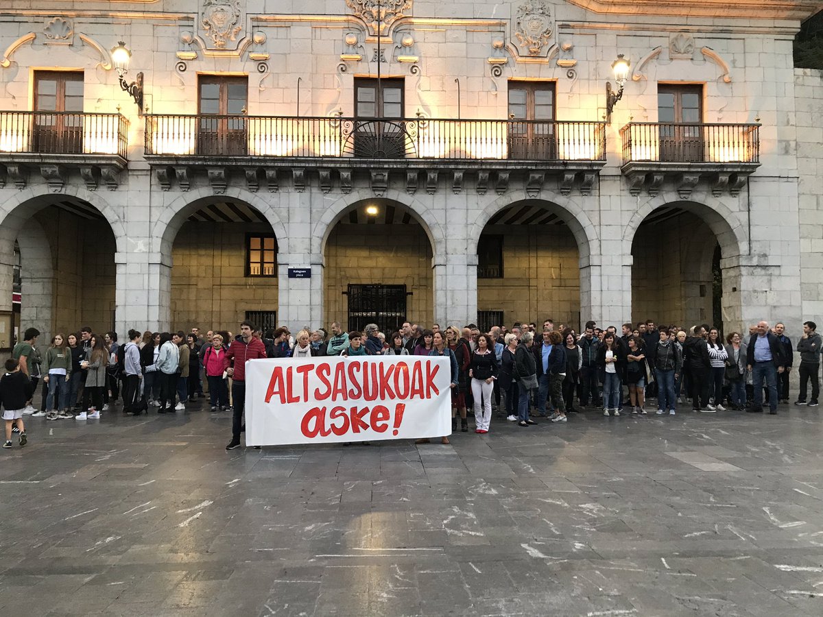 Besterik ez daukagu egoera anker hau arintzeko, baina maitasuna eta elkartasuna, dena zuentzat. #AltsasukoakASKE #elgoibar