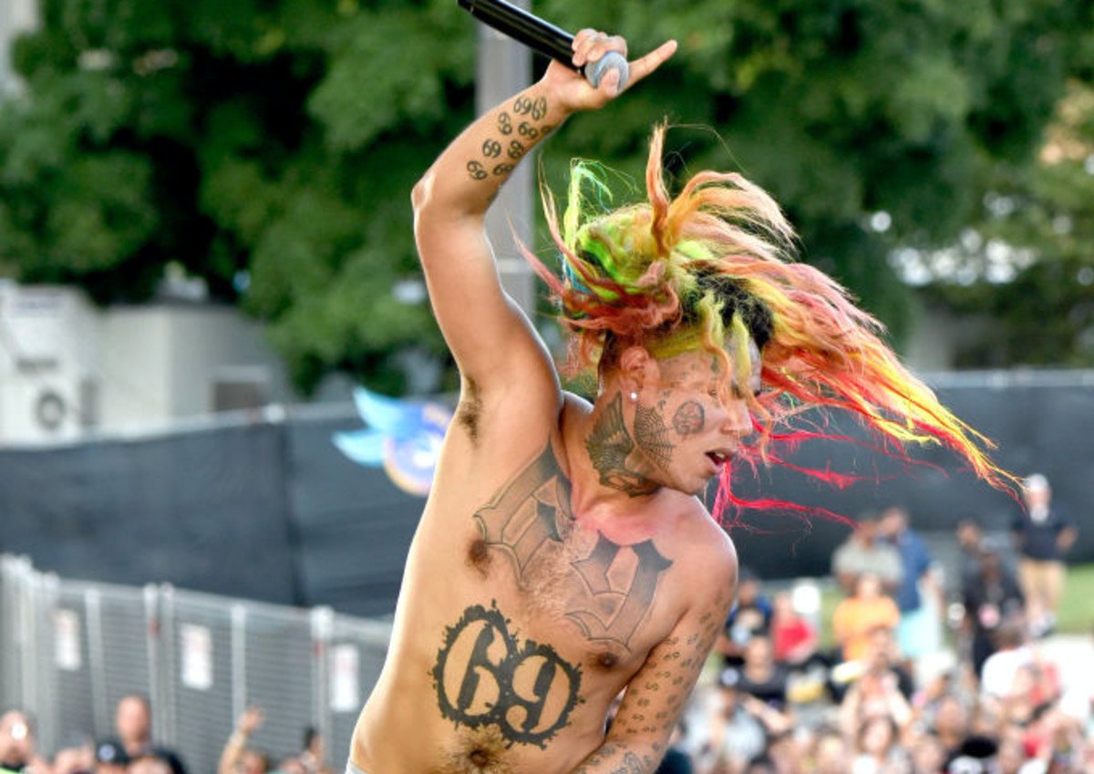JUST IN 6ix9ine Has Reportedly Scored A Record Deal Worth More Than