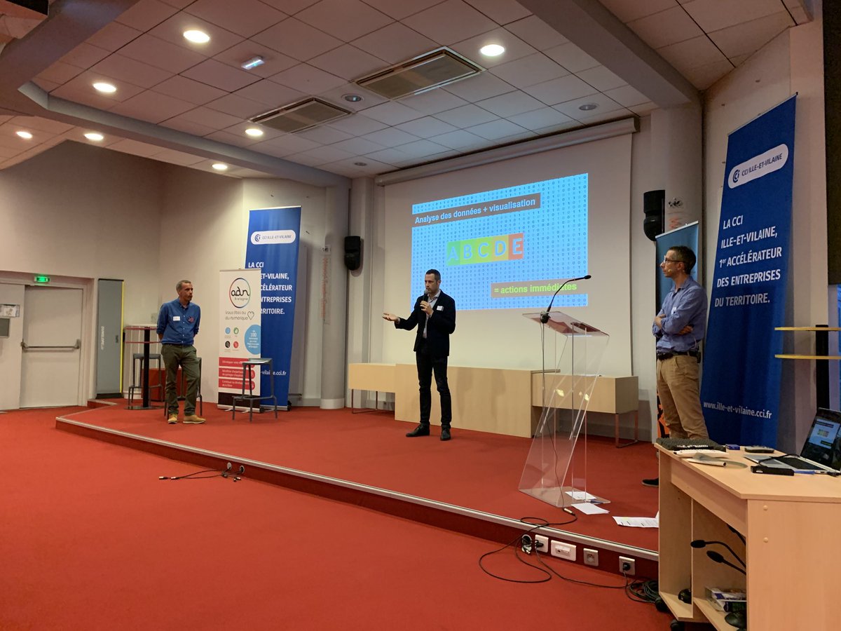 Chez ⁦<a href="/energiency/">Energiency</a>⁩ on optimise la productivité et la compétitivité par la #data tres beau temoignage pour cette soirée ⁦@adnouest⁩ ⁦<a href="/datamaniaques/">@datamaniaques</a>⁩ a Rennes