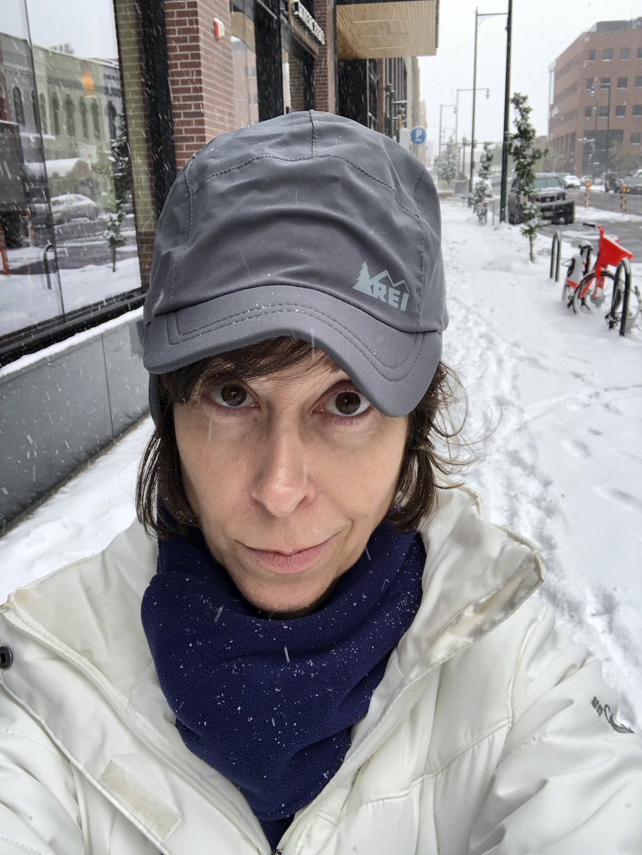 agentkristinNLA's tweet photo. In the immortal words of Dinah Washington, what a difference a day makes. From 78 degrees to 4 inches of snow in 24 hours. #FallInDenver https://t.co/odH7HW8bXY