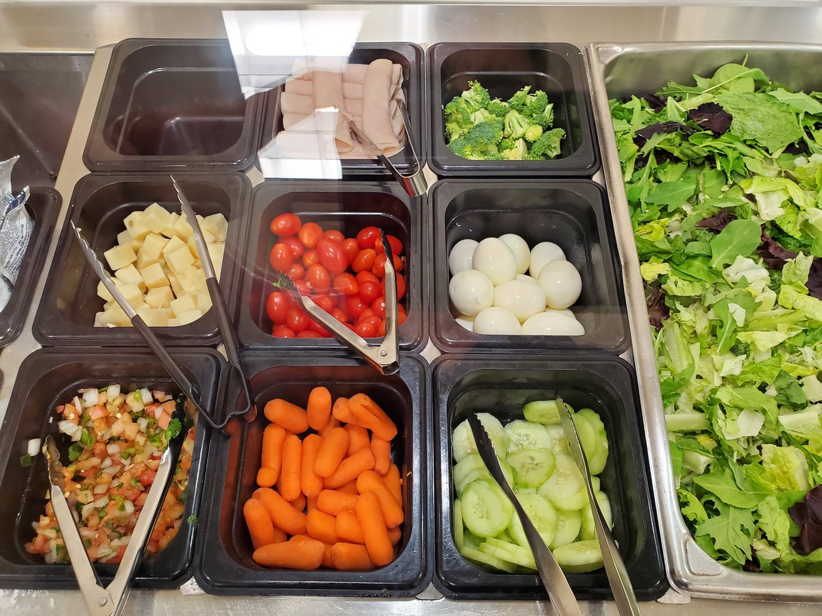 ChristianAssad's tweet photo. Ok I have to hand it to the hospital Today for the most #Amazing #LowCarb menu I have seen in the Doctor's Lounge EVER. 😳🤪 https://t.co/4vXEbm9R4e