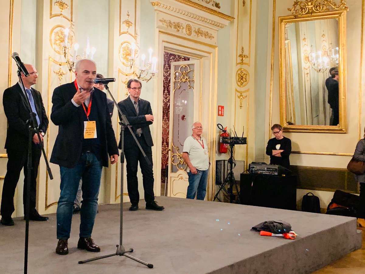 NIDplatform's tweet photo. Questo è un progetto che parte dalla base, dagli #operatori che si sono messi insieme per promuovere questa piattaforma e la #danza italiana - Raimondo Arcolai di #Adep #nidplatform https://t.co/aG476IHLWX