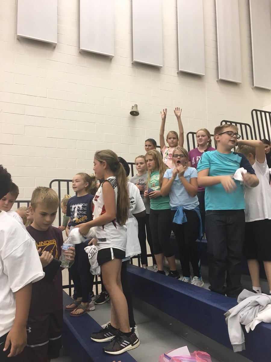 Bluey5thGrade's tweet photo. Having a blast! @williamsroom23 https://t.co/B8w2sw1f6U