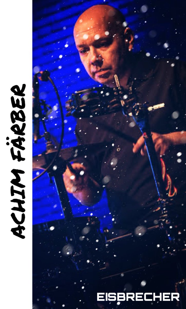 EisbrecherMX's tweet photo. 5 / 6 (Primer set) 

Excelente Jueves a todos! , La siguiente Eisbrecher Card es de Achim 🥁

Ahoi!

#Eisbrecher #EisbrecherFansMexico #EsWirdKalt https://t.co/5Yvsk27k5D
