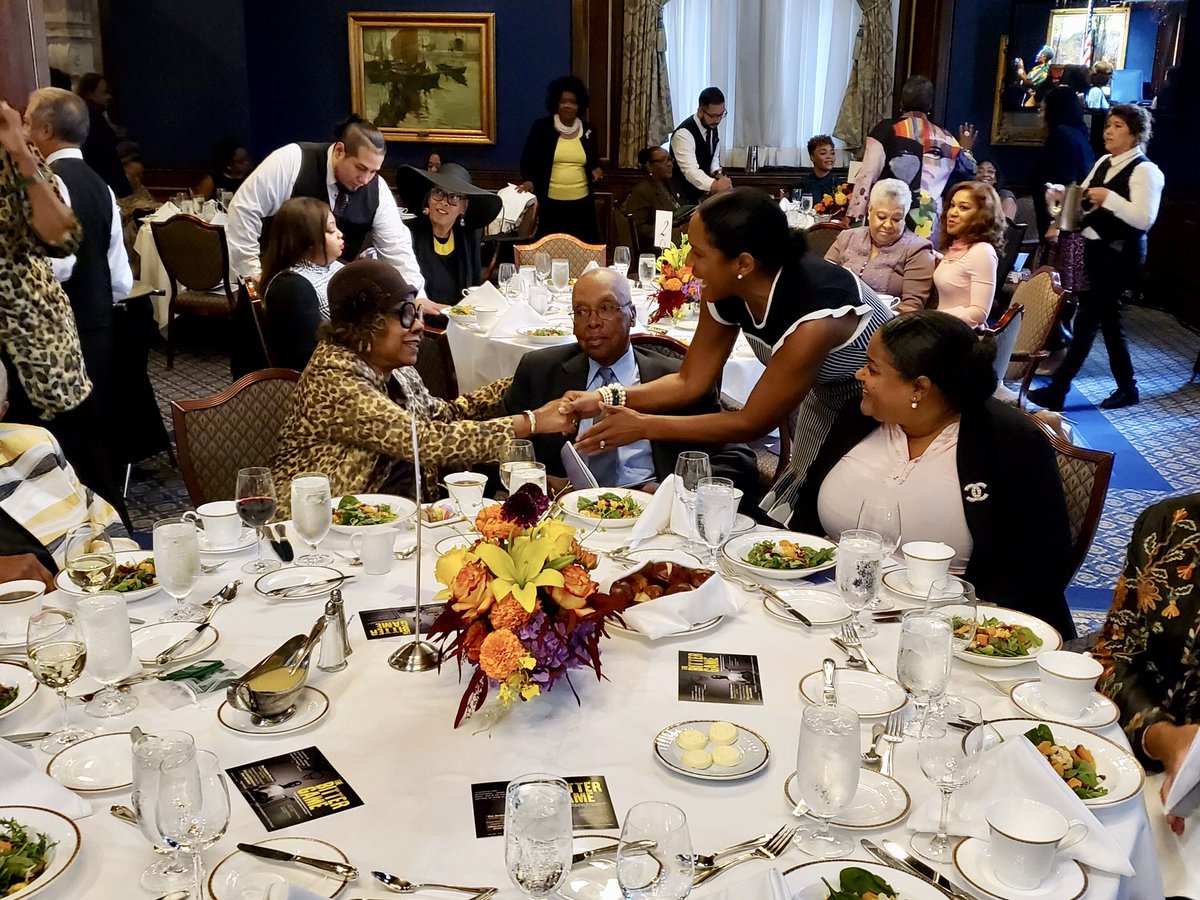 LtGovStratton's tweet image. It’s #WorldMentalHealthDay and I was thrilled to join the Chicago Chapter Charities Foundation for “Power &amp;amp; Purpose” in support of reducing the stigma of mental illness and promoting mental health/wellness.

Every community deserves adequate mental health resources!#LGontheMove