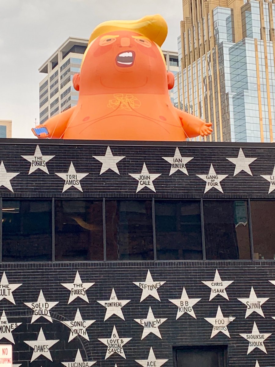 #TrumpBaby on top of ⁦@FirstAvenue⁩. Tiny hands.