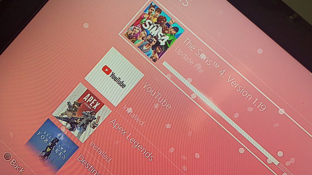 lissa_yt's tweet image. Super excited about #TheSims4 console update!! Makes me want to build something!!! #Consoleupdate #PS4