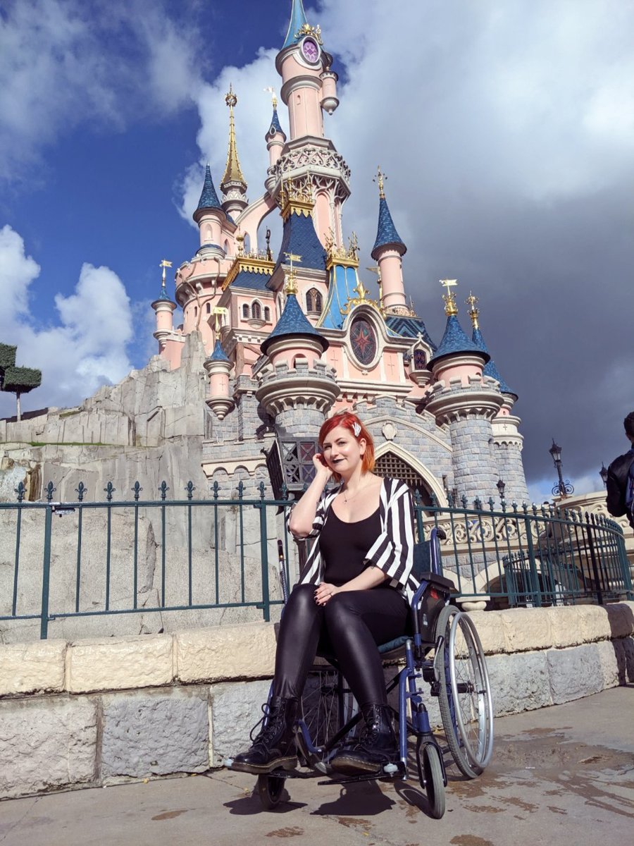 I use a walking stick daily but not many of you have ever seen me using a wheelchair. 

I'm an #ambulatorywheelchairuser which means I /can/ get out of it and it's /not/ a miracle. 

It helps me do things that I wouldn't be able to, like enjoy an entire day at a theme park! 🖤♿