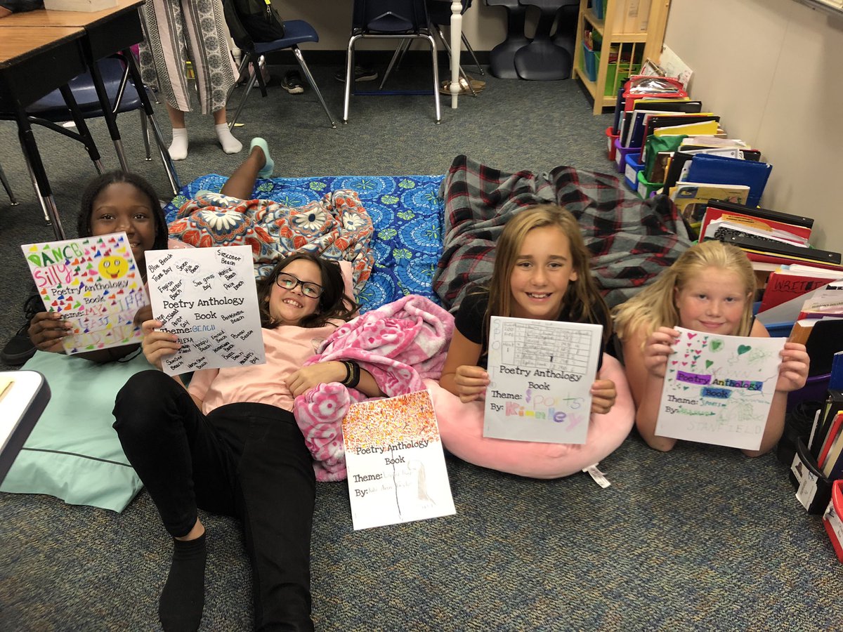 Parks_516's tweet photo. We are poets! Come and let us show it! @KuehnleKISD https://t.co/WNUHLFiTad