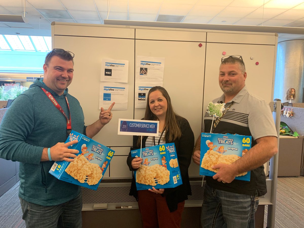 THENEWBLUEBOISE's tweet photo. Day 4: Customer Service Week. Leaders are “POPPING” around the site recognizing employees who are providing a “POP-tacular” customer experience. Snap, crackle...sweet treats and APPRECIATION notes! #ATTCLG #BeProudCSW2019 #HungLeTeam https://t.co/Zdl9eK6XuV