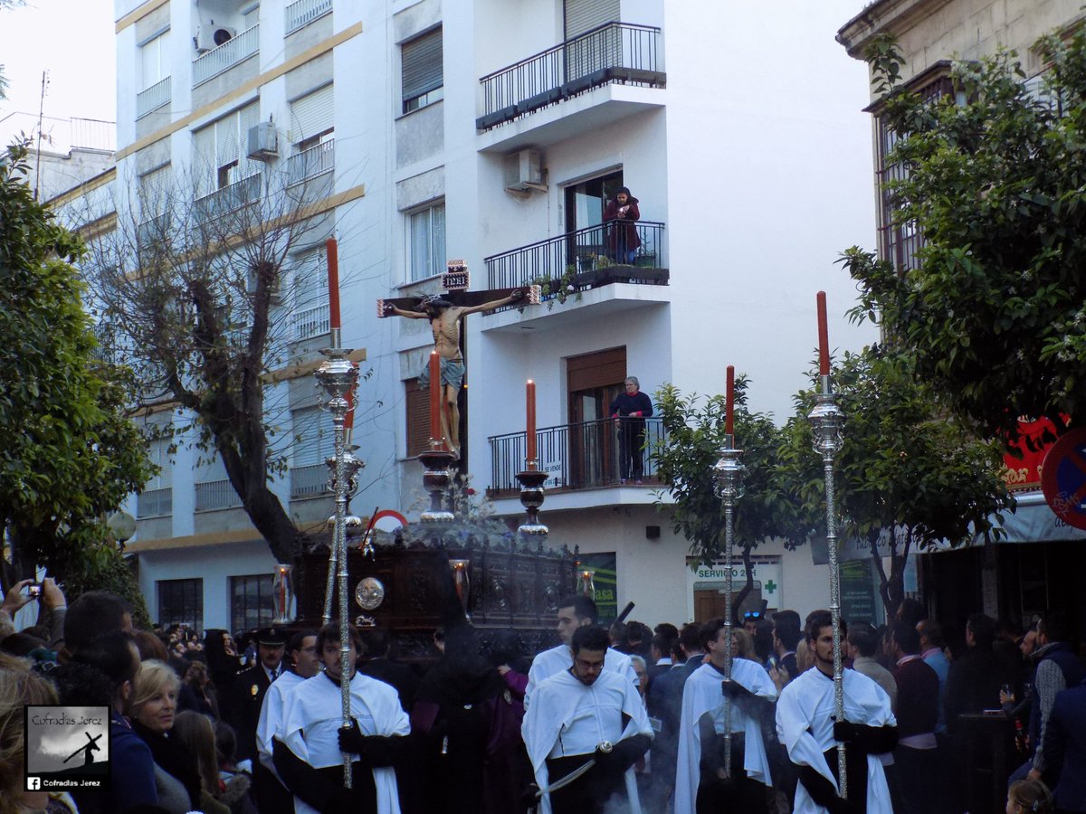 Cofradías Jerez tweet media