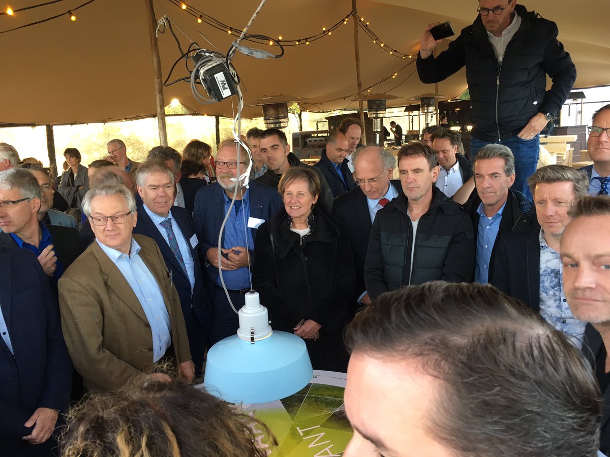 Miloudelaat's tweet photo. Ondertekening samenwerkingsovereenkomst Van Gogh Nationaal Park i.o. #vangogh #vgnp https://t.co/ni4KWgRknn