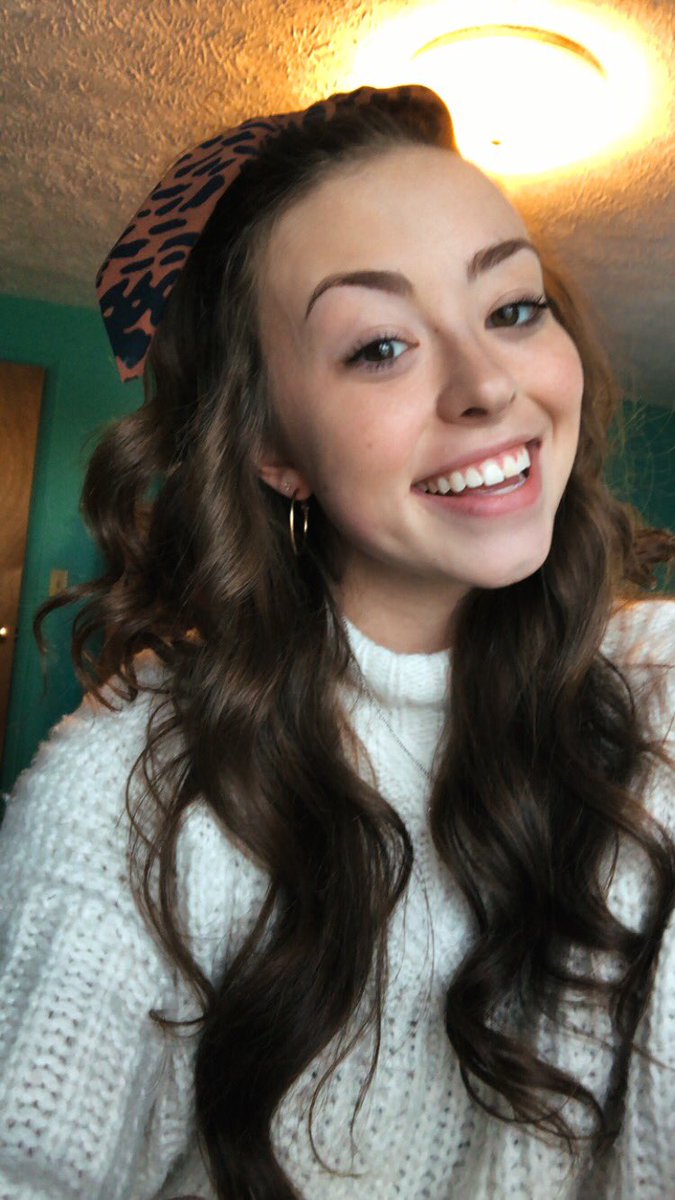 natalie_millerr's tweet photo. #newprofilepic +1! 🧡🍂✨ https://t.co/nRTr1cilqr