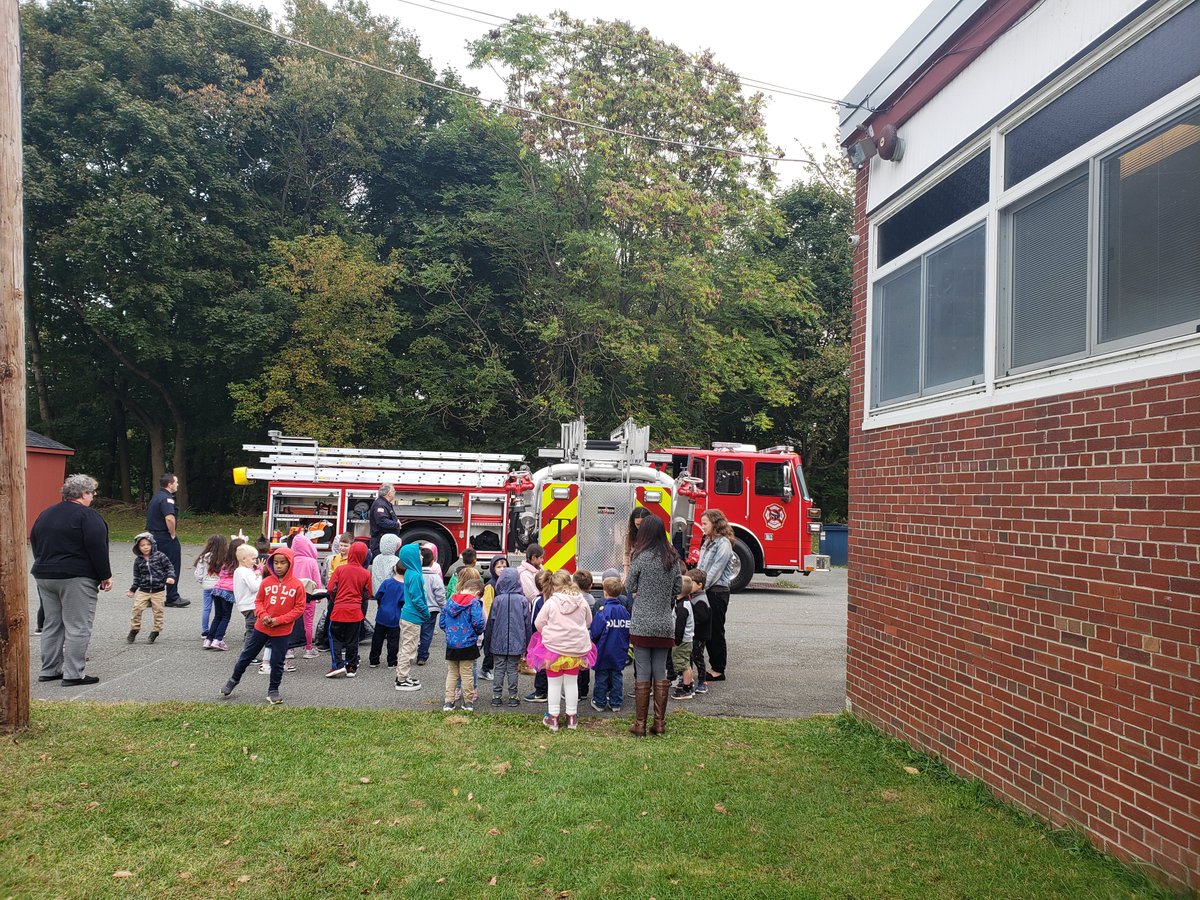 netcongschool's tweet photo. Thanks to Netcong Fire Co #1 and Fire Co #2 for coming to our school for fire prevention week. Thanks for all you so to keep us safe! #weareNES #NetcongSchool https://t.co/XRKNATK4Vb