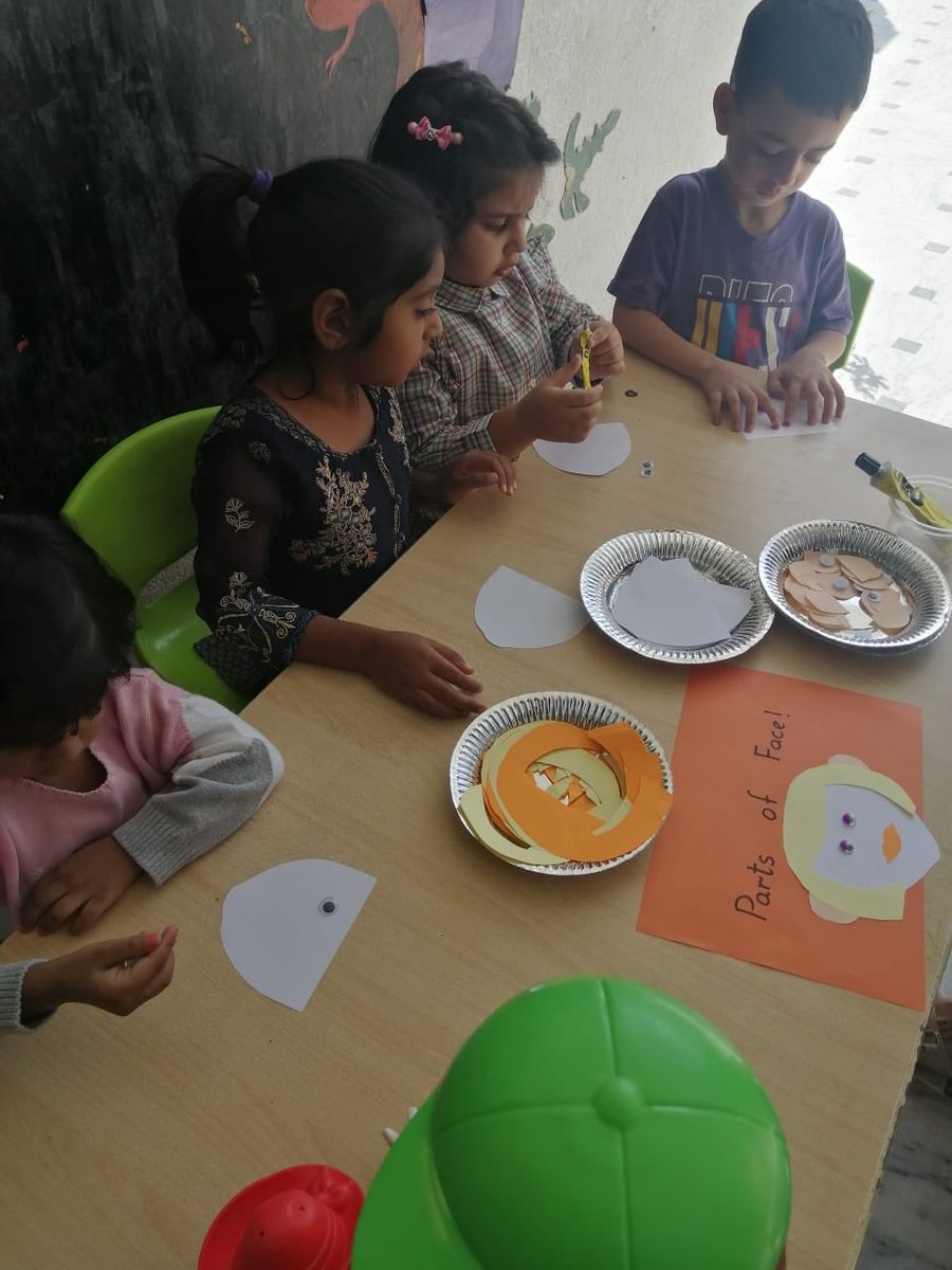 sehbergschool's tweet photo. https://t.co/gCFpFlvOd0

Mr. Potato Head was invented long before his feature in the Toy Story movies. Originally produced in 1949 and the first toy ever to be advertised on television.

Today we used #MrPotato to recognise face parts. https://t.co/cRcgfngx0u