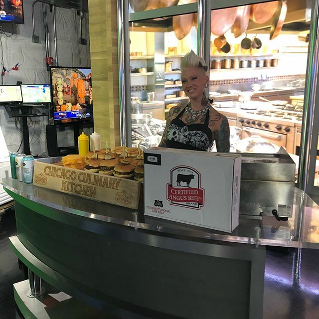 Burgers up!  <a href="/potatorolls/">Martin's Potato Rolls</a> @certifiedangusbeef <a href="/cckkitchen/">COCOからキッチン</a> @jb_group_sales ift.tt/2OzUIw8