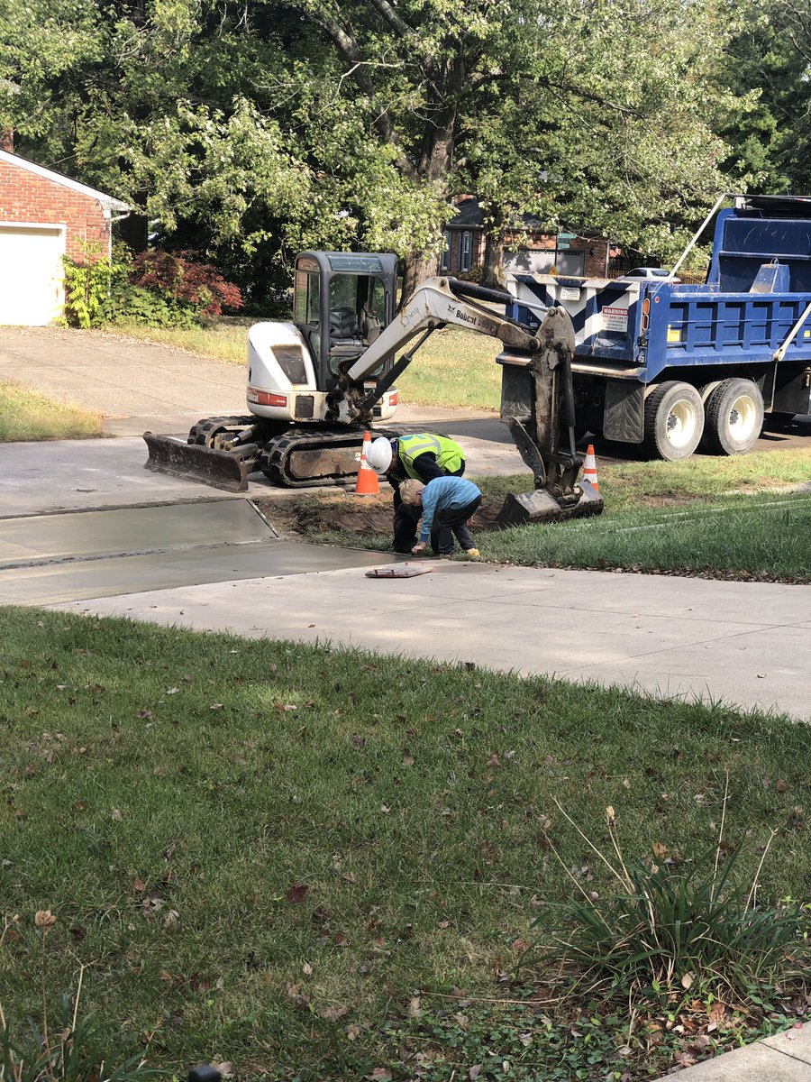 Thanks <a href="/louisvillemsd/">LouisvilleMSD</a> not only are you guys doing great work but your crew is awesome. So professional and a pleasure to be around. In the picture Crew Leader Ricky was teaching my son how to finish the concrete!