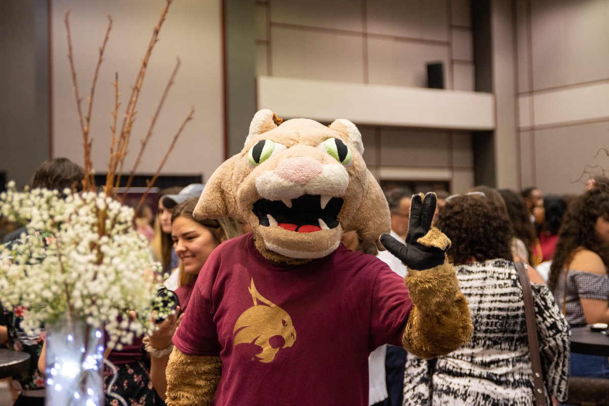 lbjsc's tweet photo. Yesterday we honored the spring 2019 Dean's List recipients with a reception in the #LBJSC. There was a record number turnout and the introduction of the lapel pins for those who received a 4.0. Congrats everyone! #TXST https://t.co/WrLM8wGRTS